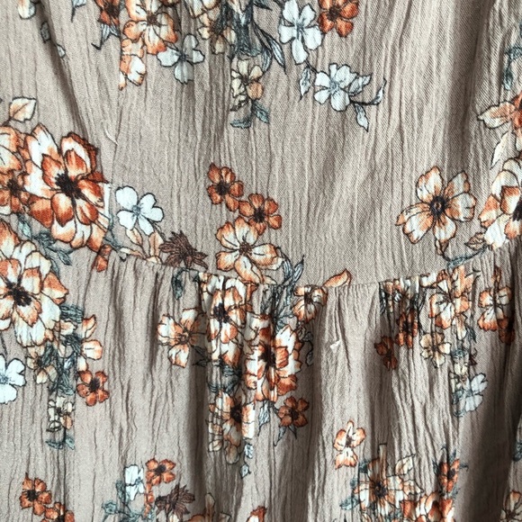 Torrid Walnut Floral Gauze Camo Sz 0 EUC - Picture 6 of 7